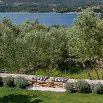 Solta Tonka Vila Grohote